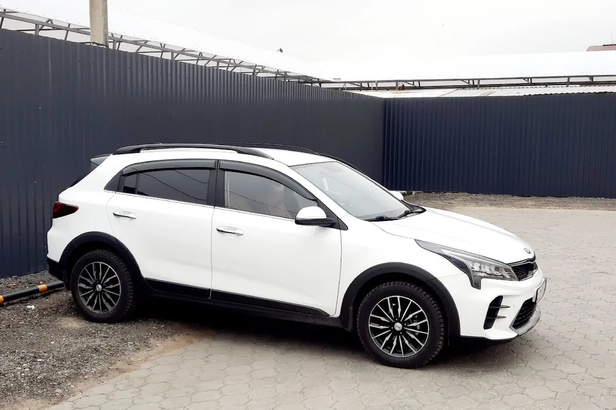 Kia Rio X 2021 года в комплектации Premium