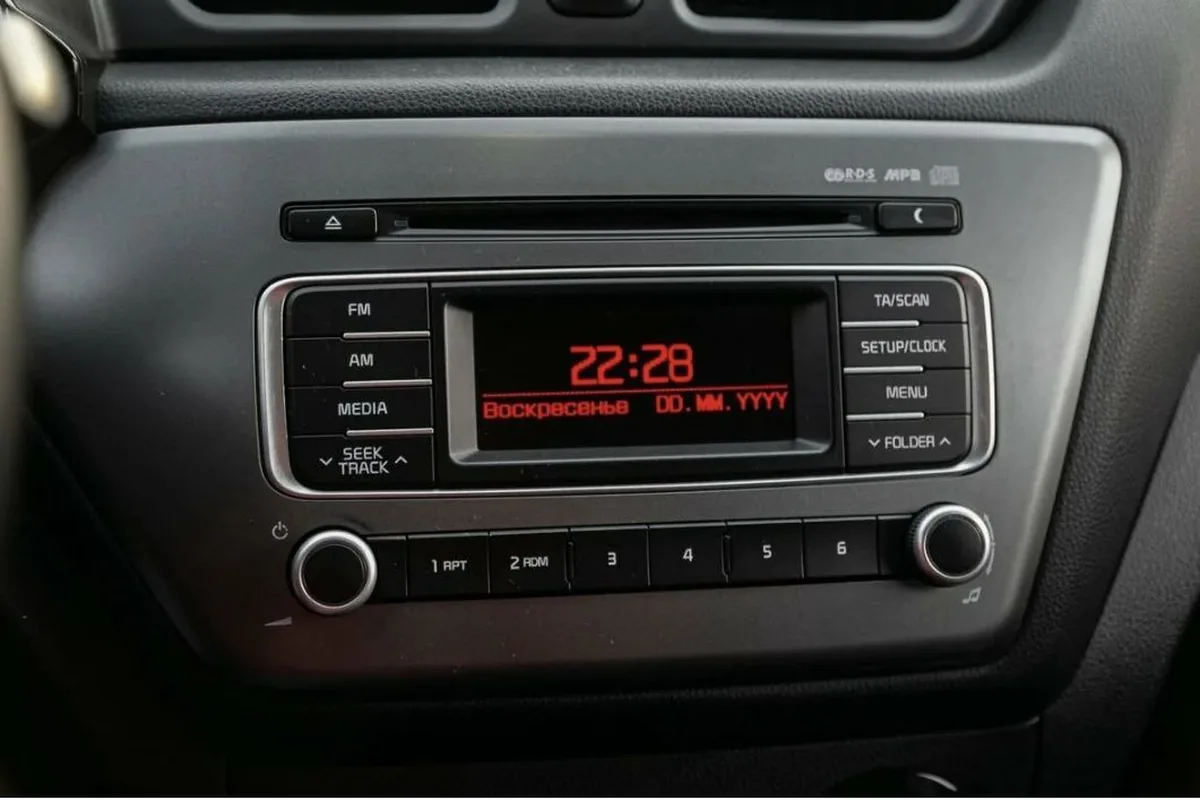 Штатная магнитола Kia Rio 3 без Bluetooth и AUX