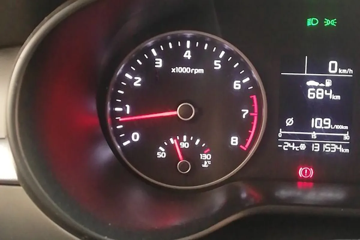 Стрелка температуры Kia Rio 4 ниже 90 градусов зимой