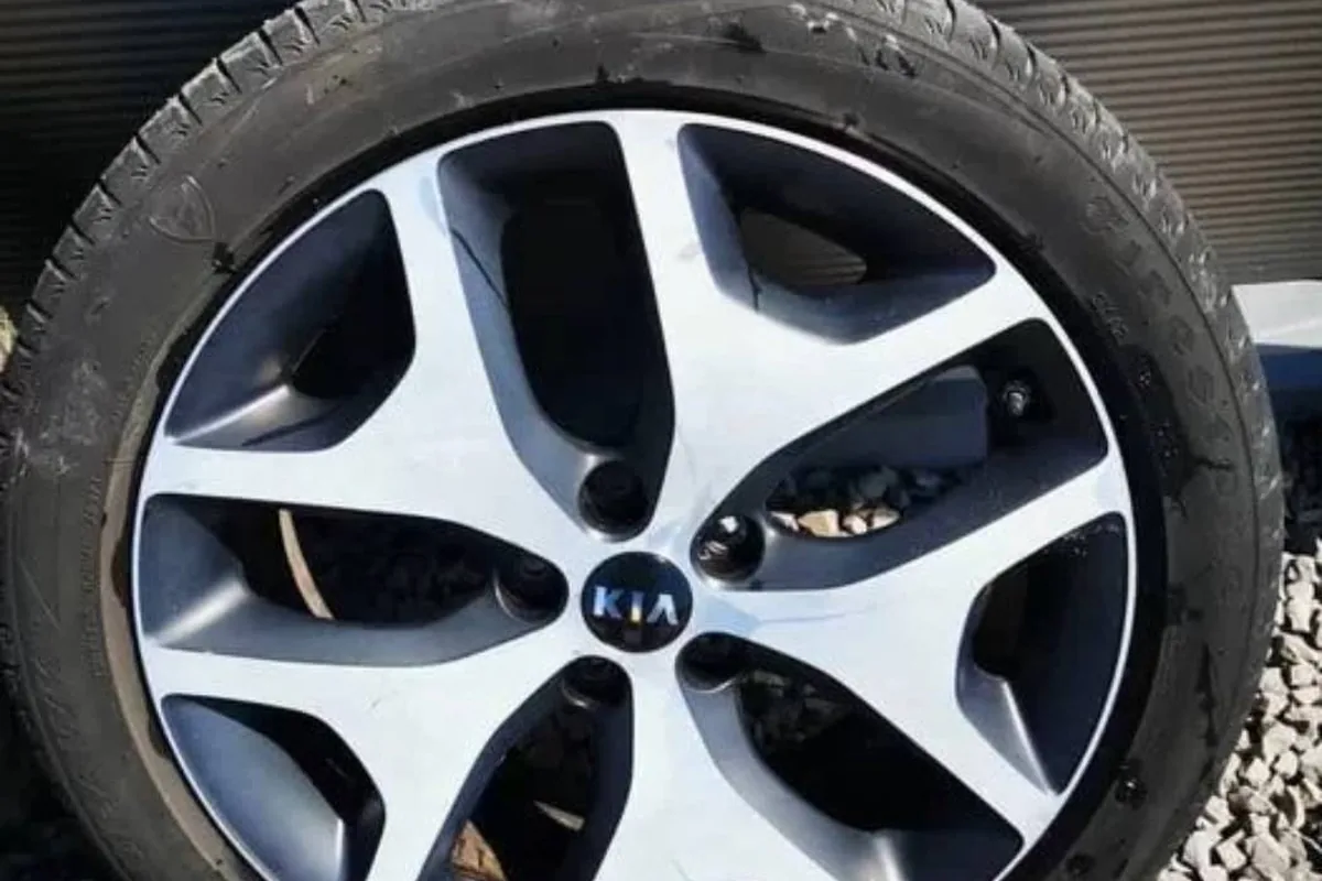 Оригинальный диск Kia Sportage 4 GT-Line с шиной