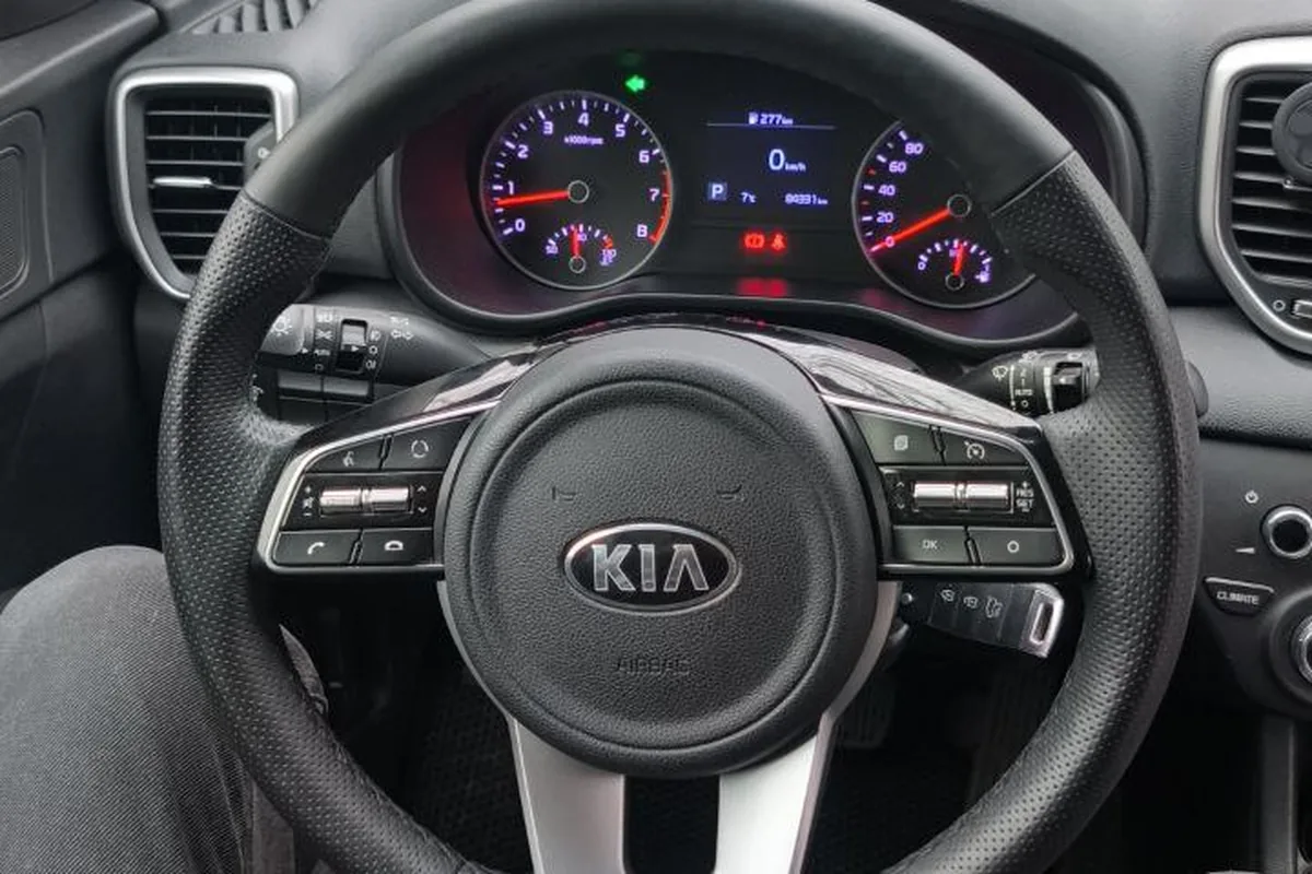 Руль рестайлингового Kia Sportage 4 с кожей наппа