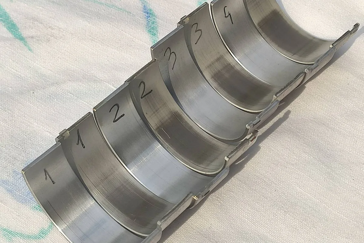 Шатунные вкладыши G4NA, снятые на 120 тыс. км
