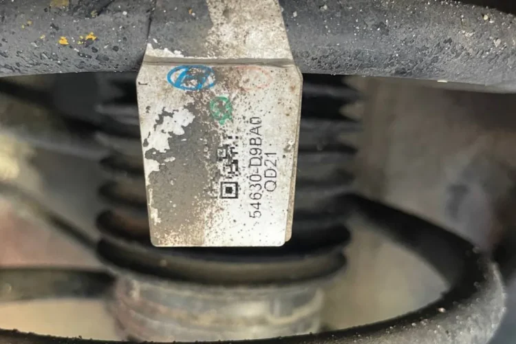 Бирка с номером 54630-D9BA0 на передней пружине Kia Sportage 4