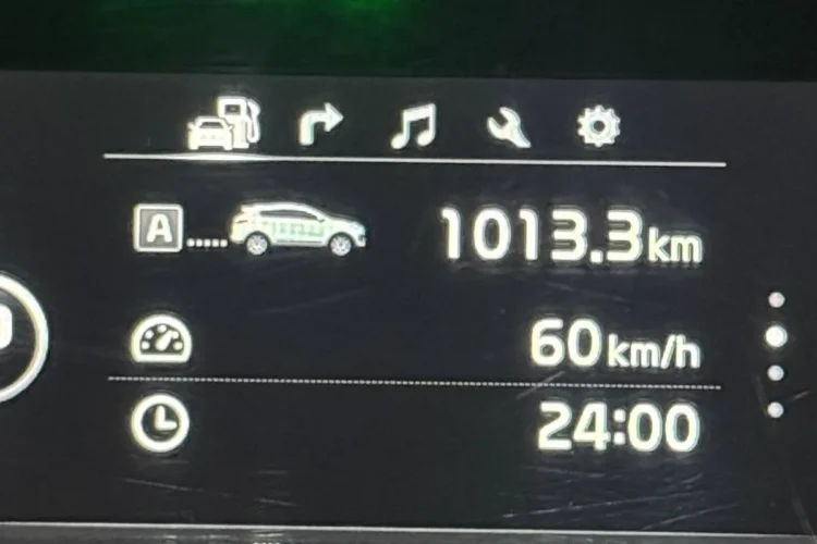 Экран бортового компьютера рестайлингового Kia Sportage 4 с пробегом 1013 км