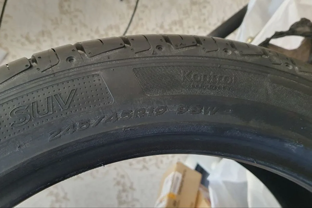 Боковина Hankook Ventus S1 evo2 SUV 245/45 R19