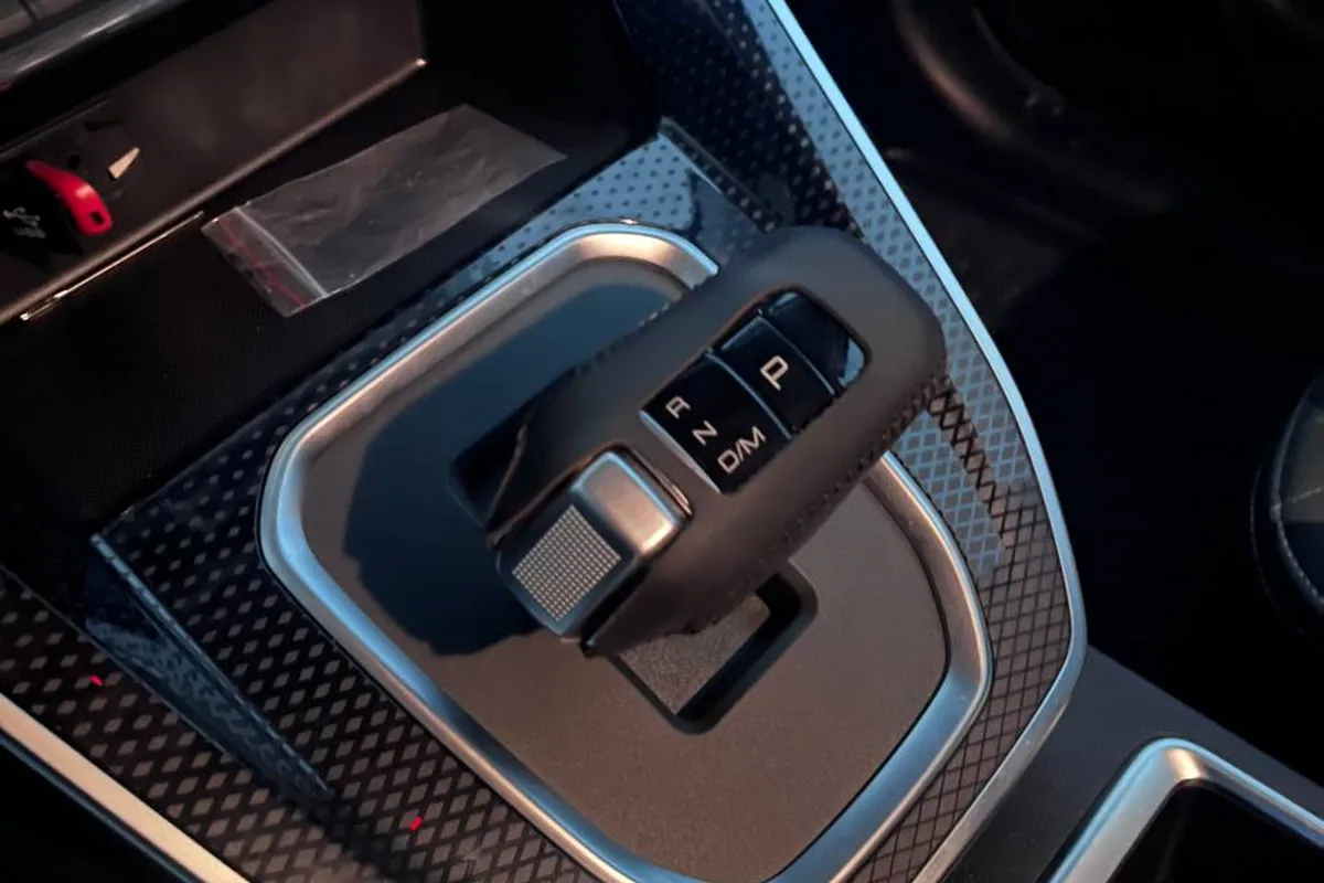 Электронный селектор коробки передач Haval M6