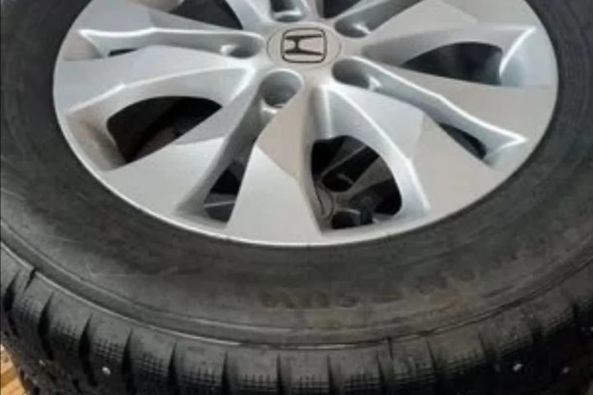 Комплект шипованной зимней резины на дисках для Haval M6