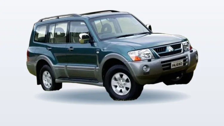 Mitsubishi Pajero рестайлинг (Япония) (09.2002 - 09.2006)