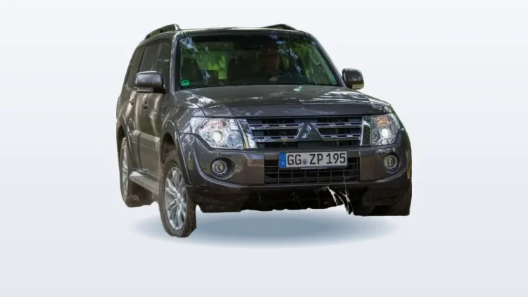 Mitsubishi Pajero рестайлинг (09.2011 - 02.2015)