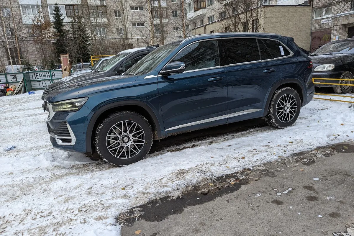Geely Monjaro на 18-х дисках с шинами Yokohama iG65 235/60 R18