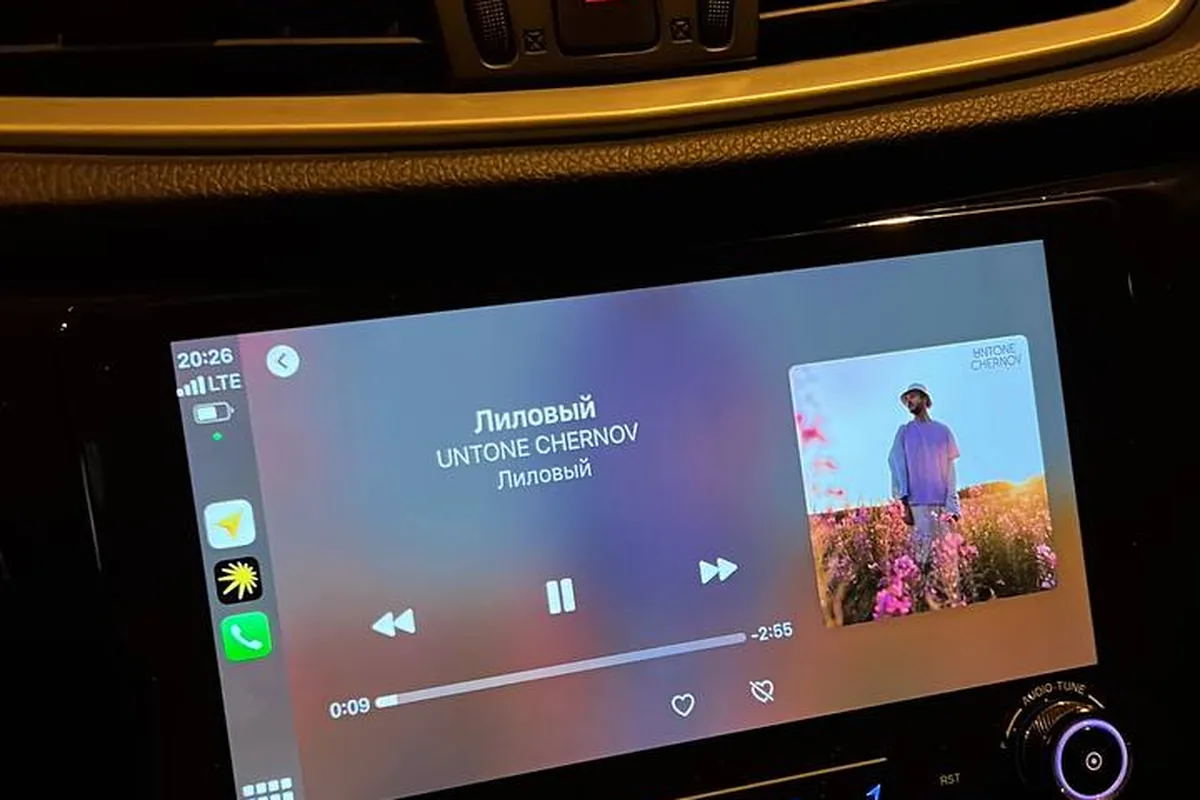 CarPlay на экране NissanConnect 4 в Nissan Qashqai J11