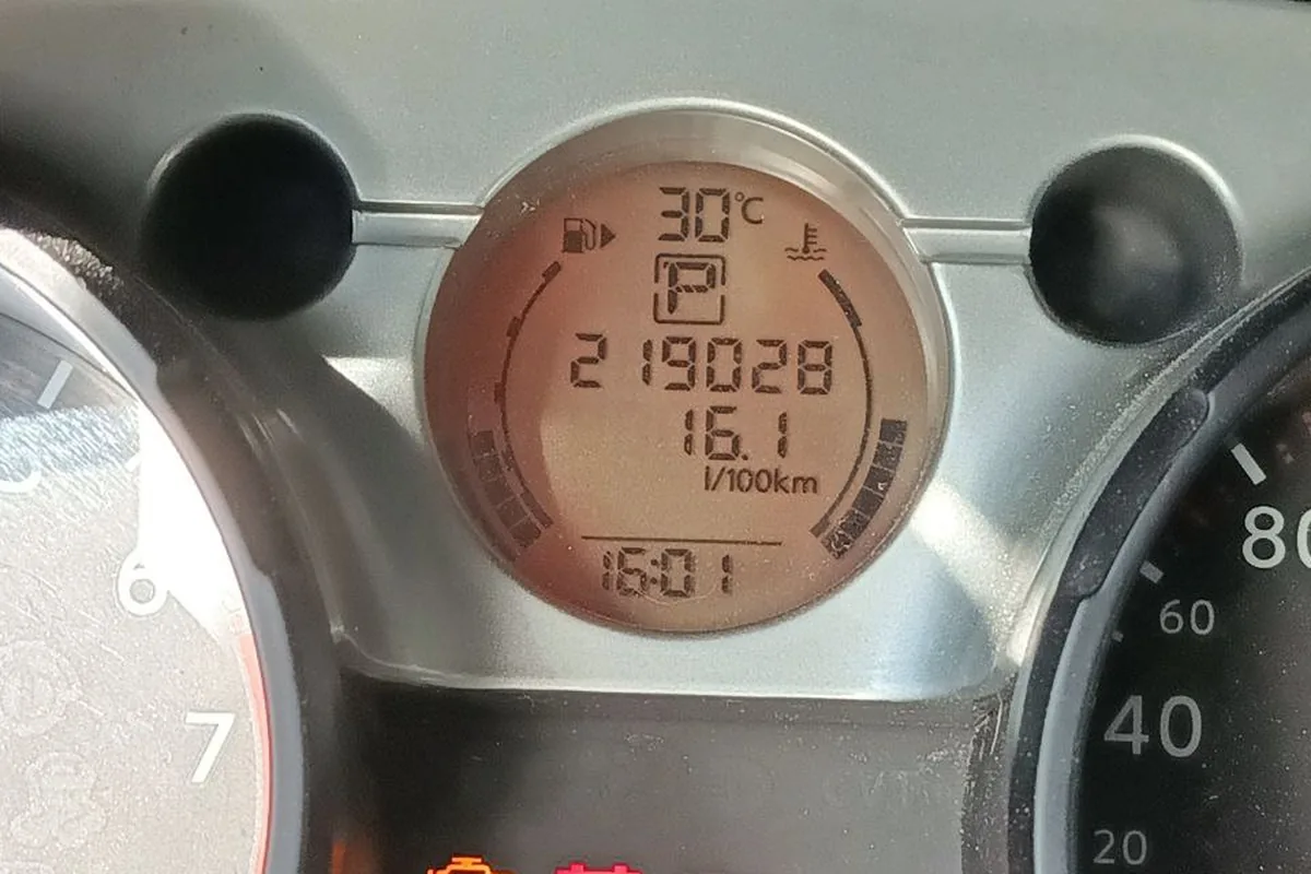 Приборка Nissan Qashqai J10 2.0 с пробегом 219 тыс. км