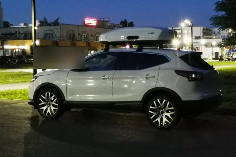 Белый Nissan Qashqai J11 на дисках Rays Waltz S7 R19