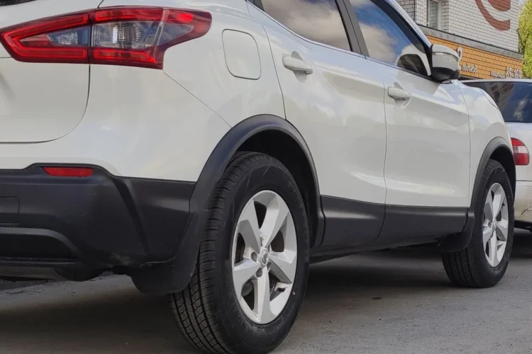 Nissan Qashqai J11 после рестайлинга на шинах Goodride 235/65 R17