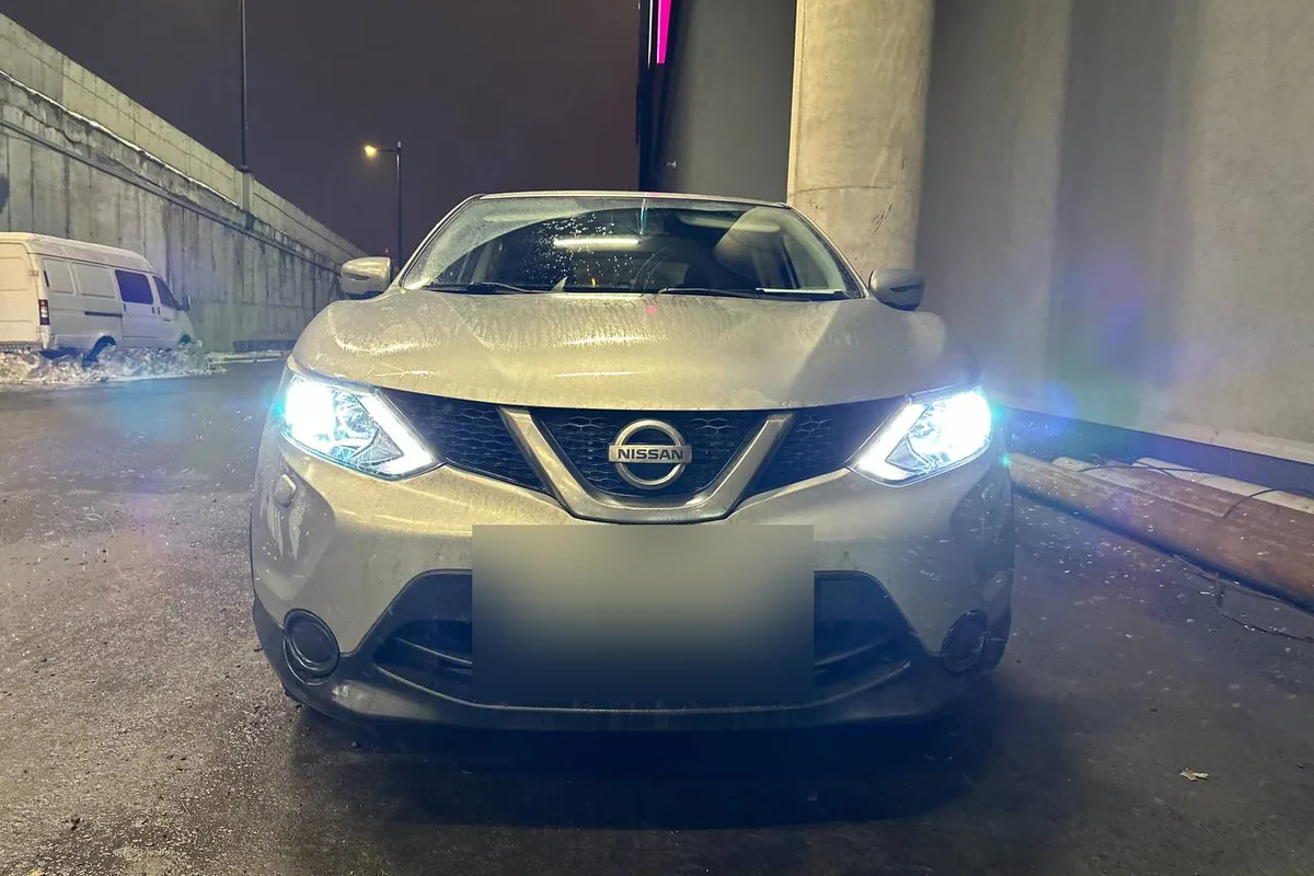 Nissan Qashqai J11 до рестайлинга, вид спереди