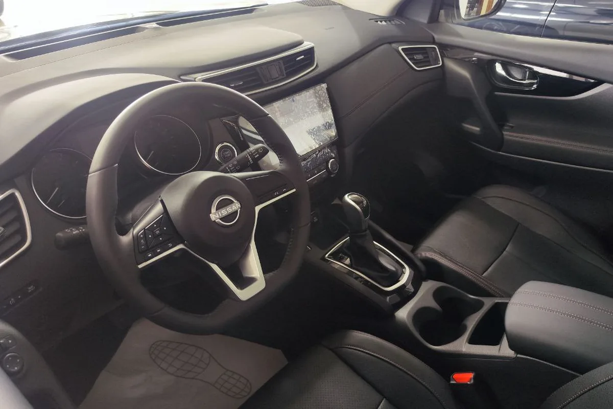 Салон нового Nissan Qashqai, привезённого из Китая