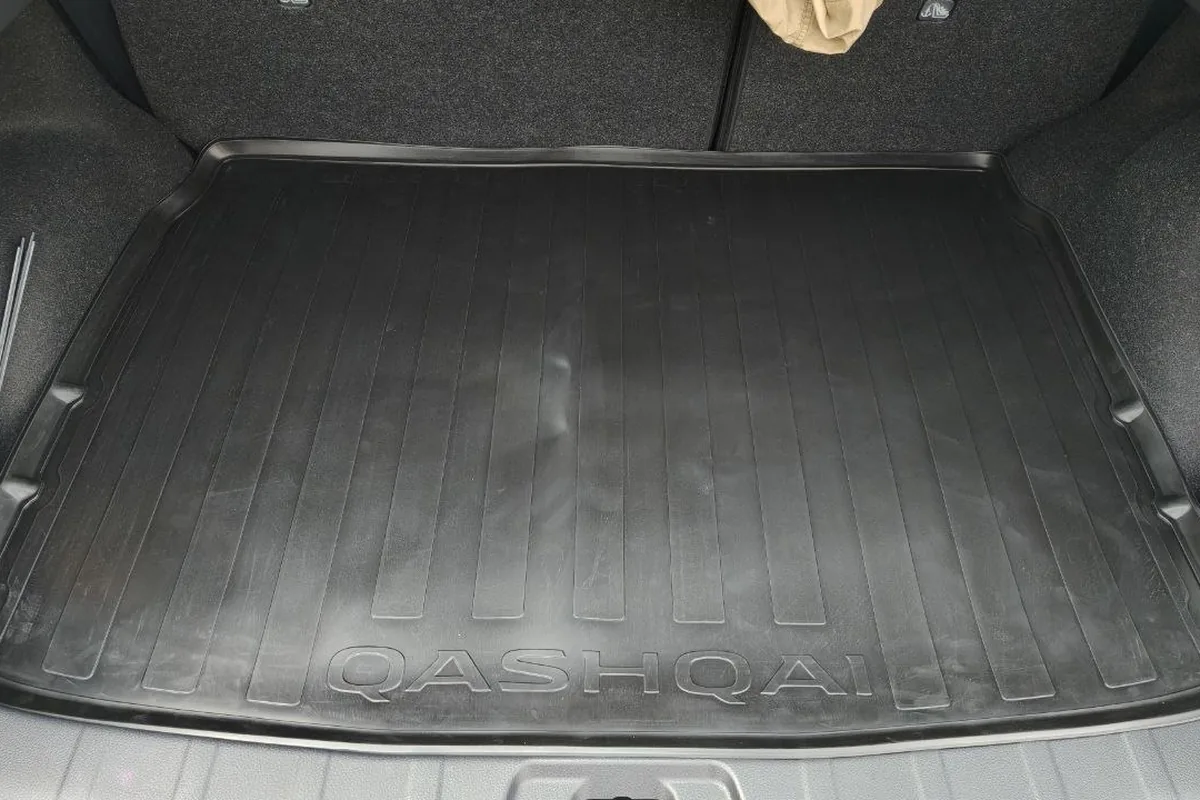 Коврик в багажник Nissan Qashqai J11 с надписью QASHQAI
