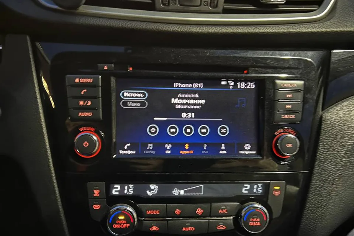 Магнитола NissanConnect 4 в Nissan Qashqai J11 вместо монохромной