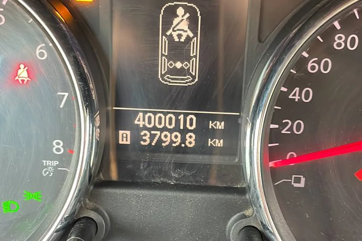 Одометр Nissan Qashqai с пробегом 400 тысяч км на механике