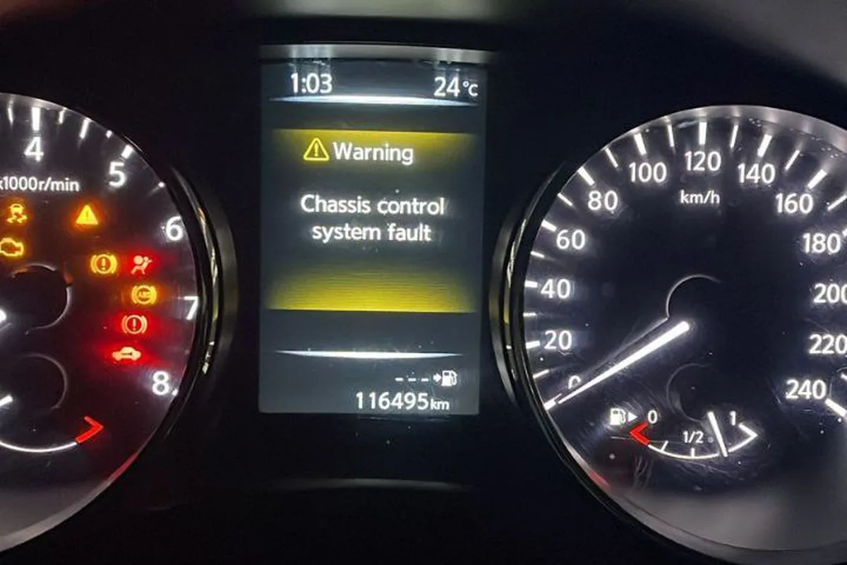 Предупреждение Chassis control system fault на приборке Nissan Qashqai J11