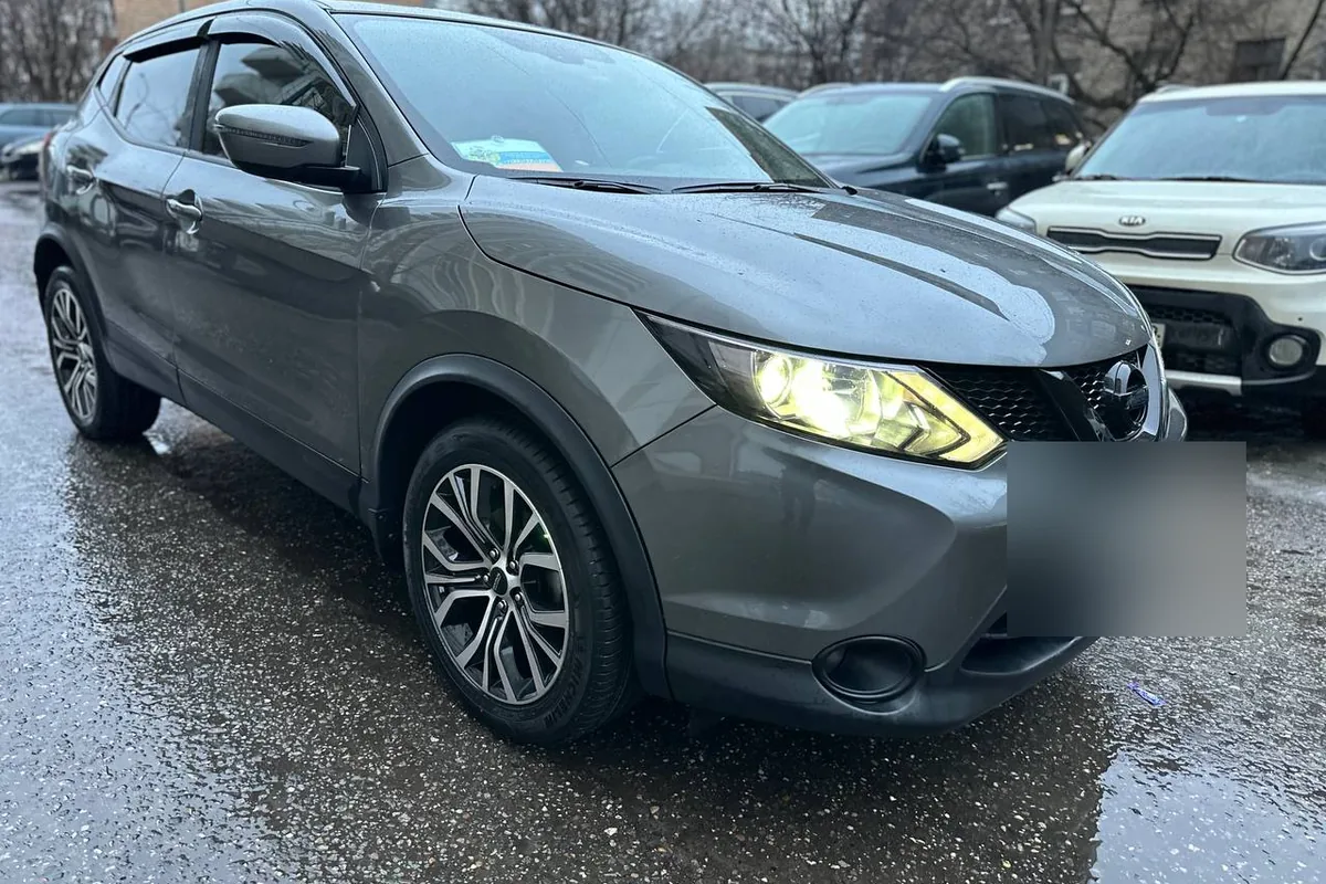 Nissan Qashqai J11 с тонировкой 20% и антихромом