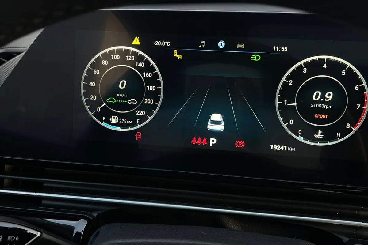 Приборная панель Omoda C5 в минус 30 с ошибкой после автозапуска