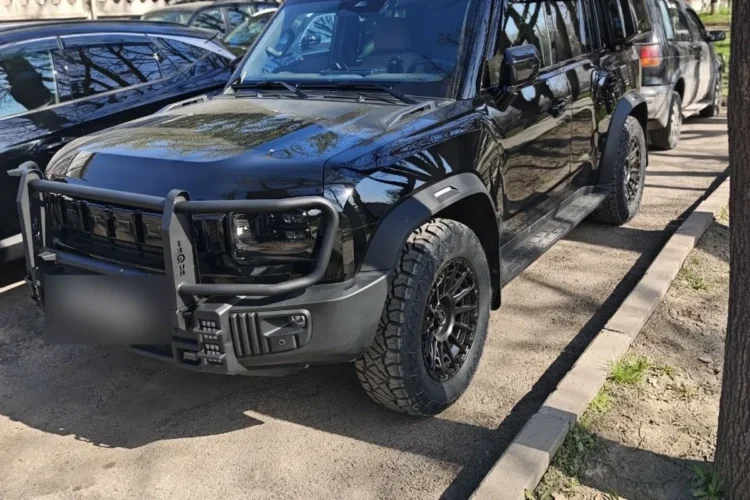Колесо Jetour T2 — диск R18 9J с вылетом +20 и шина Arivo Rock Track 265/65 R18