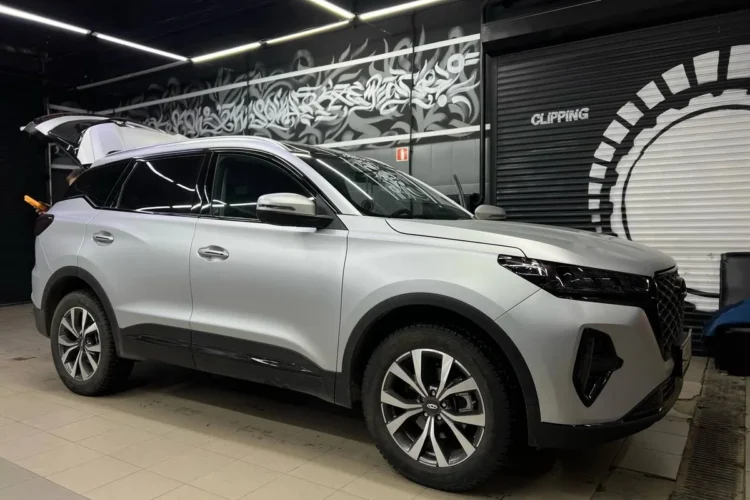 Chery Tiggo 7 Pro Max на двадцатидюймовых колёсах