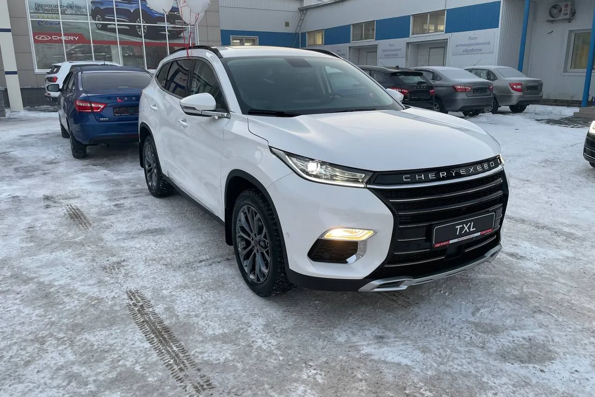 Exeed TXL у дилера в мороз −30