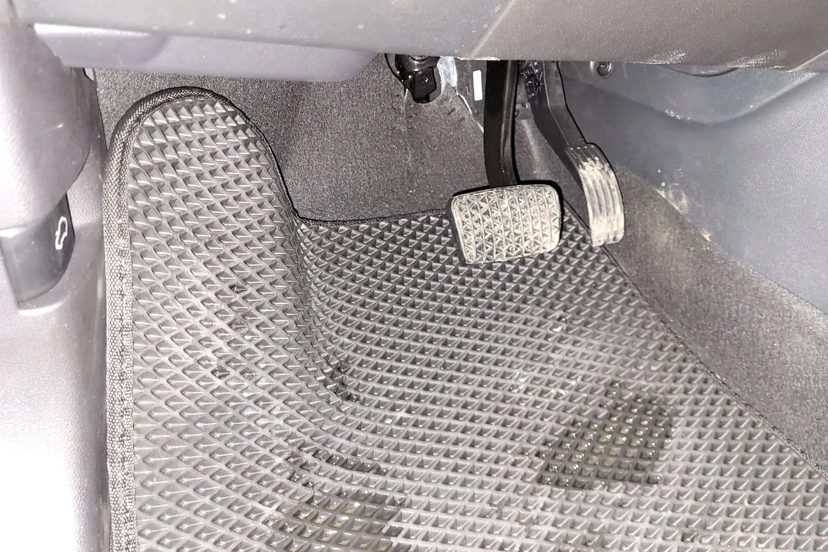 Коврик EVA у педалей Exeed TXL