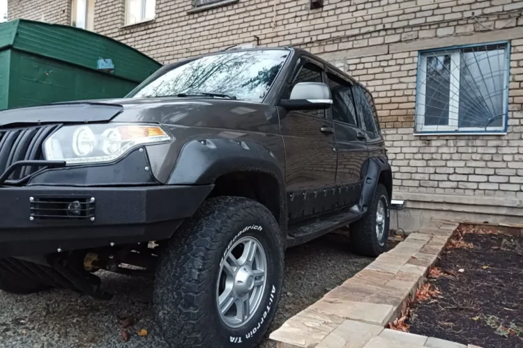 УАЗ Патриот с силовым бампером на шинах BFGoodrich 285/75 R16