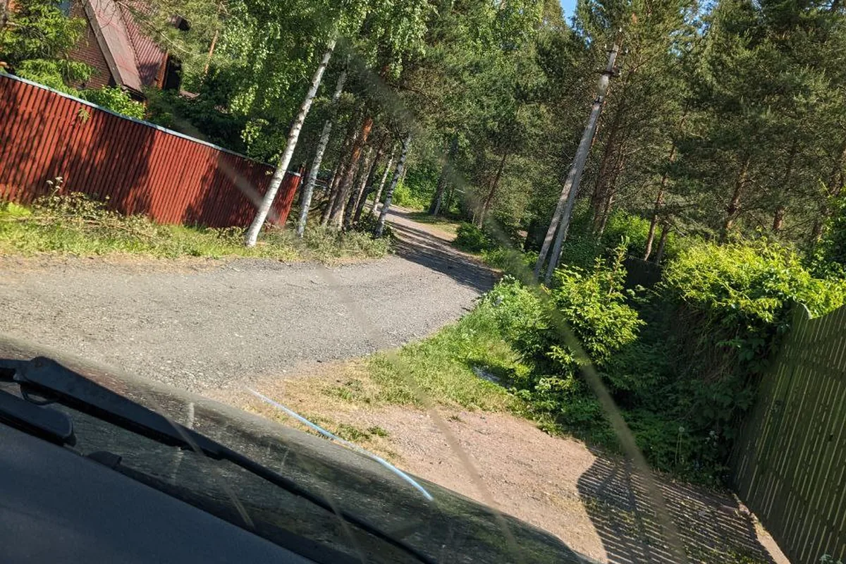 Лобовое стекло УАЗ Патриот со сколами на солнце