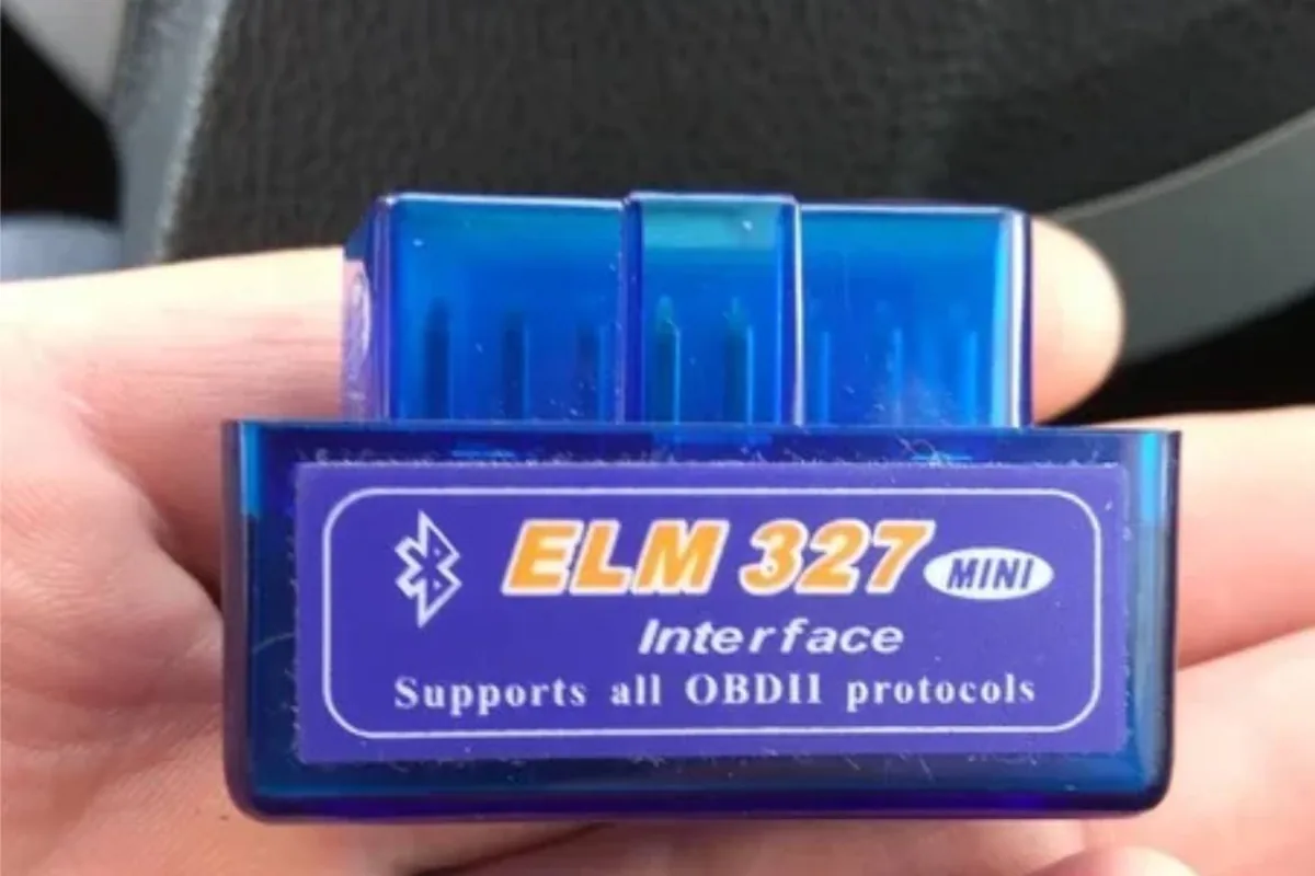 Адаптер ELM327 для чтения ошибок УАЗ Патриот