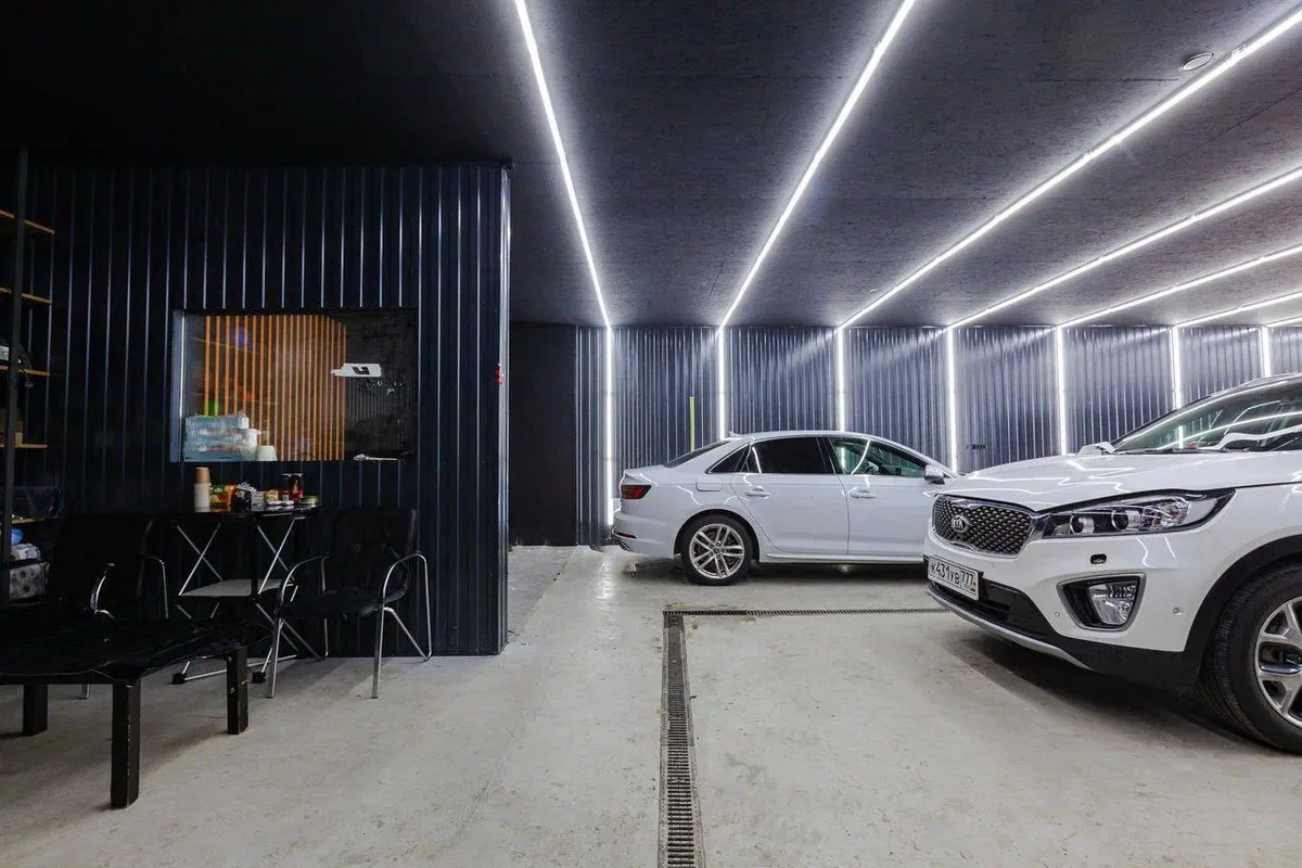 Подкраска скола на кузове Changan UNI-V маркером