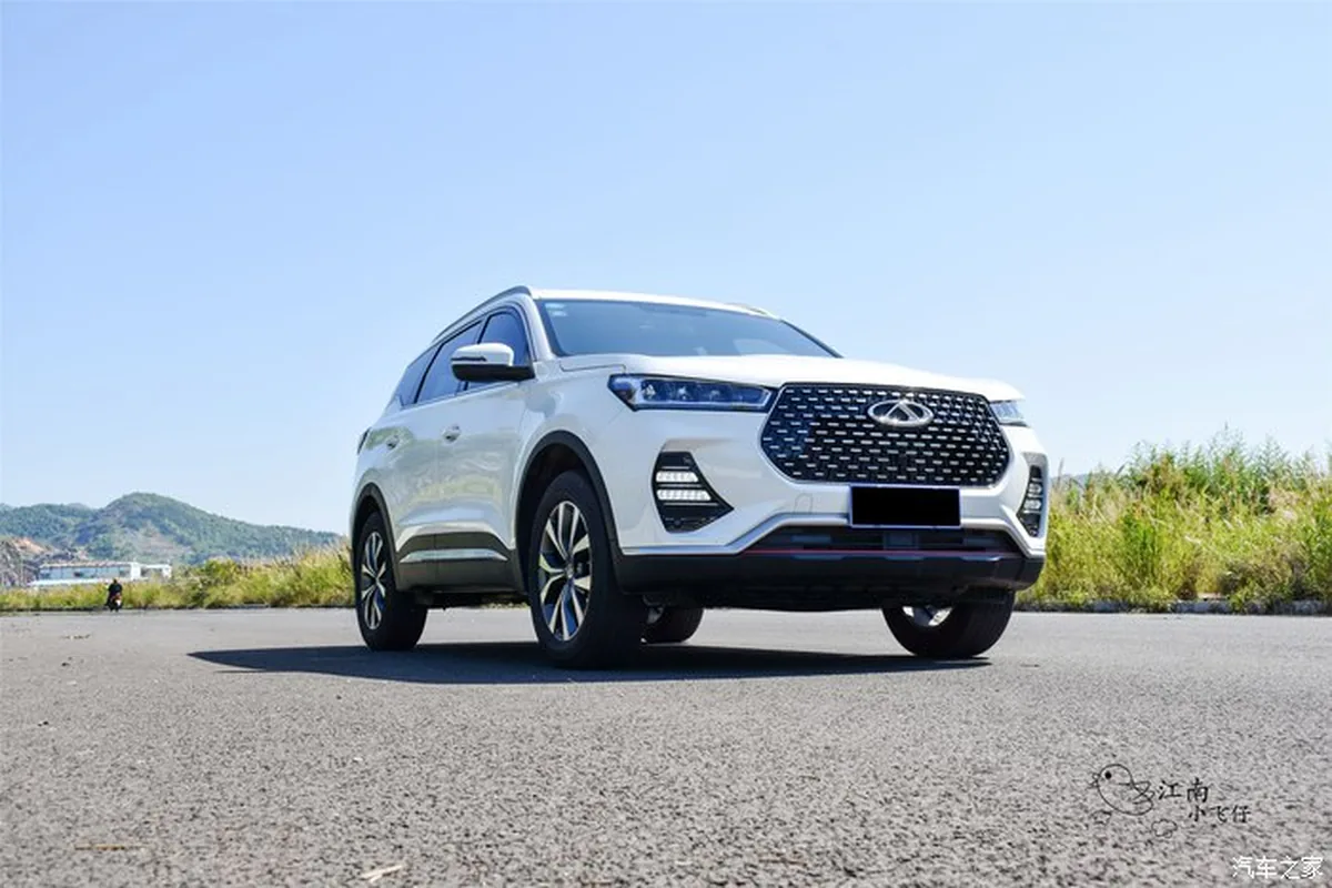 Салон Changan UNI-V перед продажей