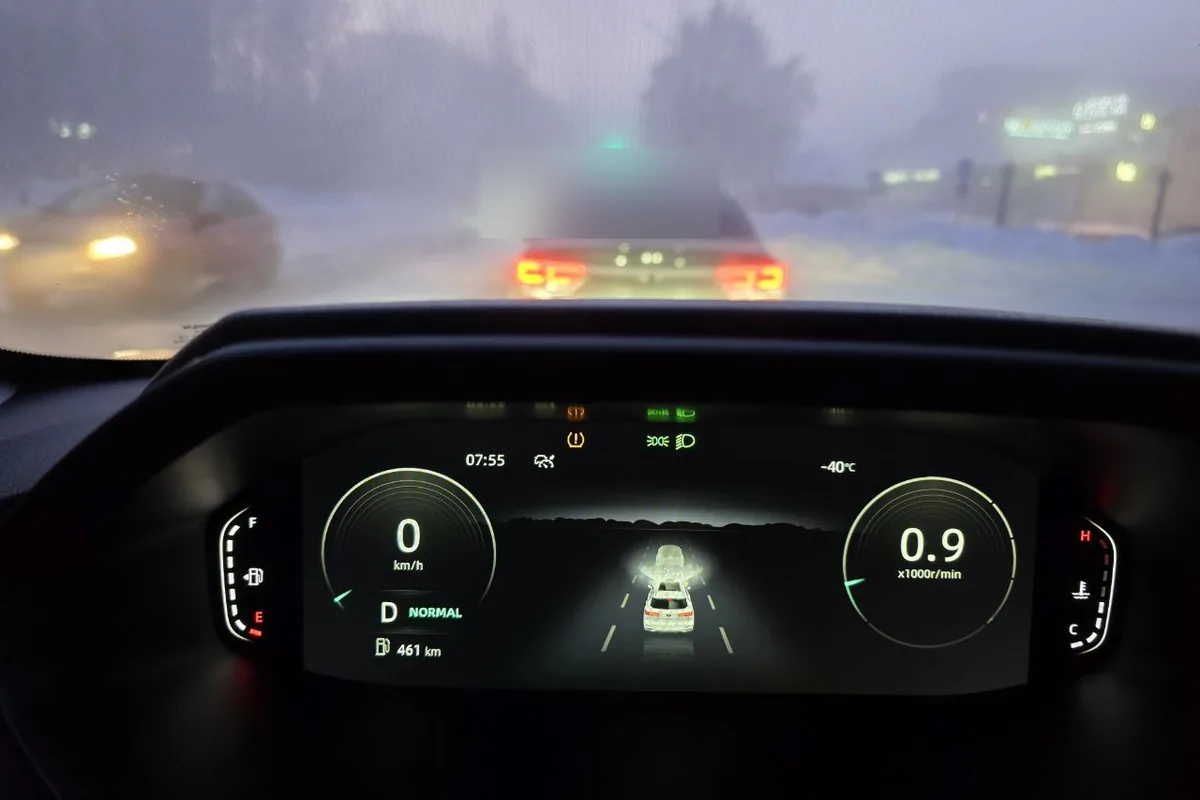 Приборная панель Changan в движении при −40 °C
