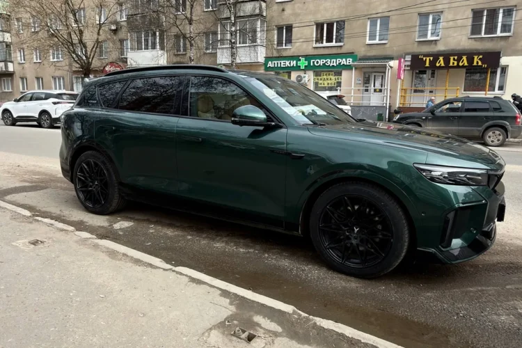 Voyah Free на колёсах 265/45 R20