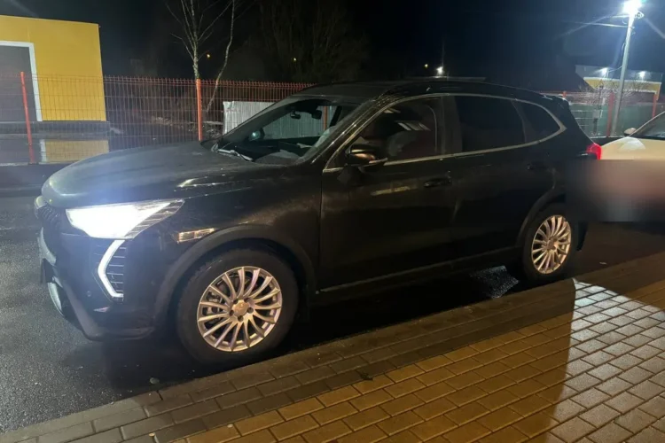 Haval Jolion на зимних шинах 235/60 R18