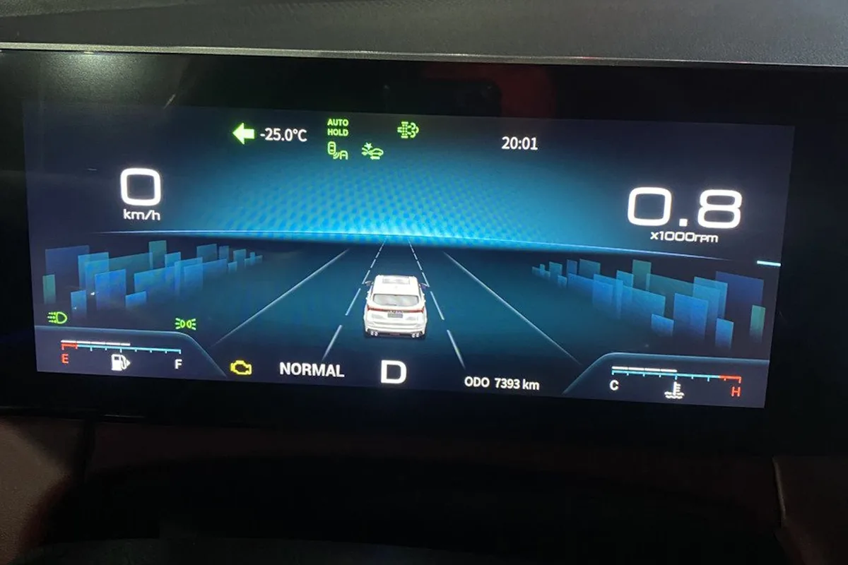 Приборная панель Jetour X70 Plus при температуре минус 25 градусов
