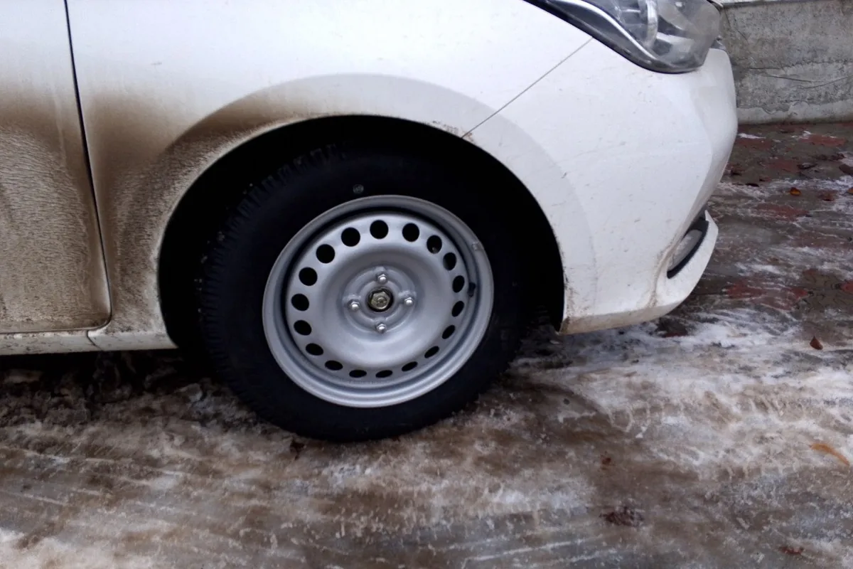 Зимняя Tunga Nordway 185/65 R15 на штампованном диске Changan Alsvin