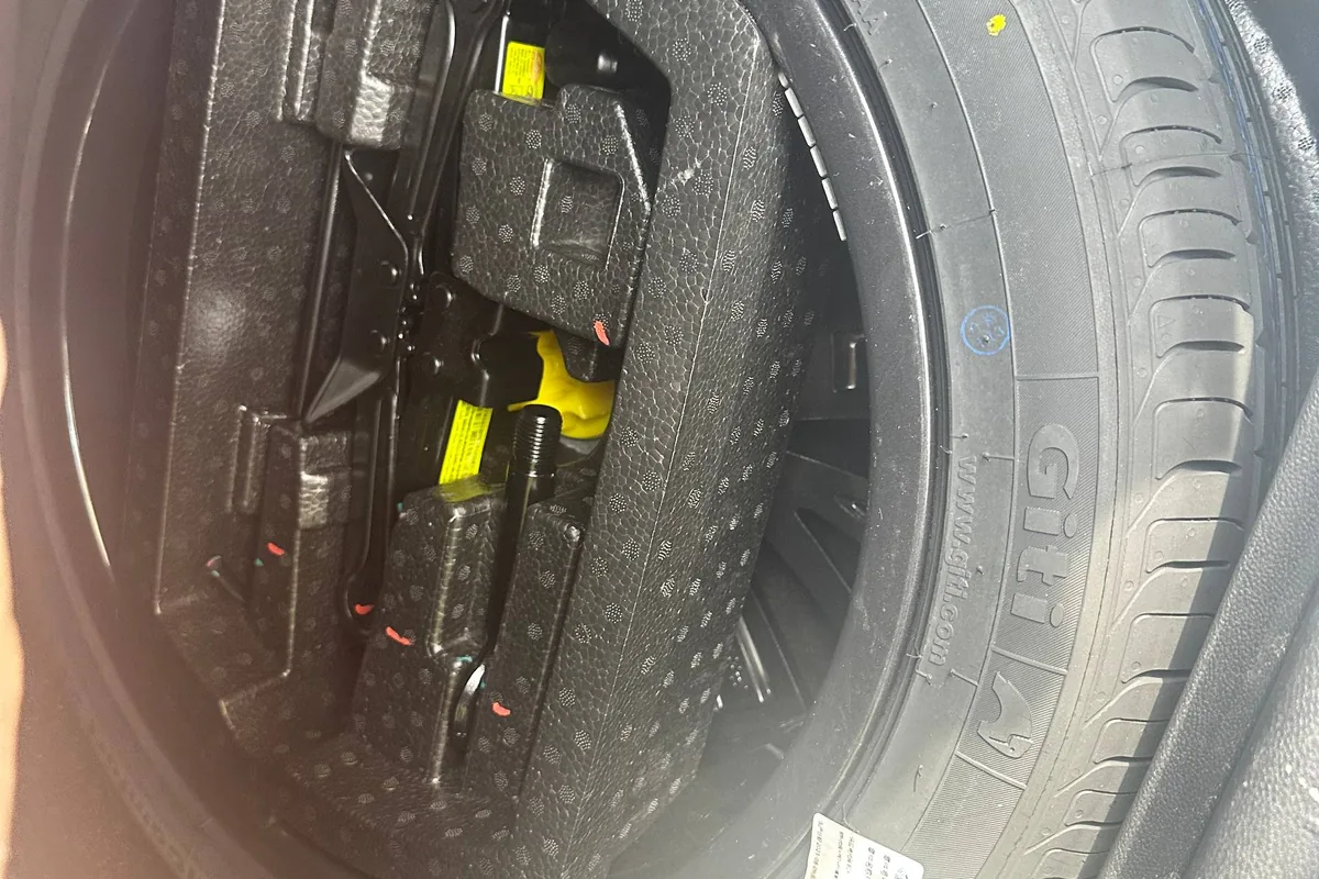 Полноразмерная запаска Giti 225/45 R18 с органайзером