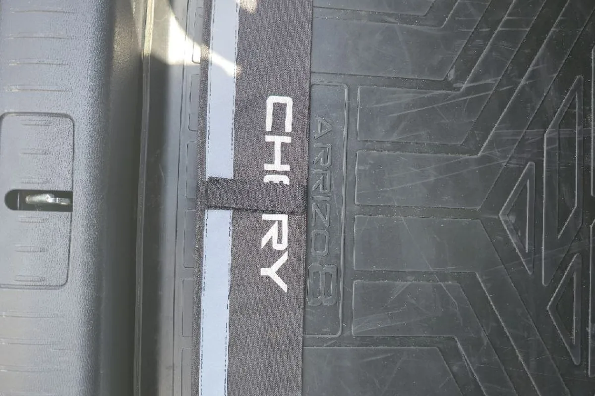 Фартук багажника Chery