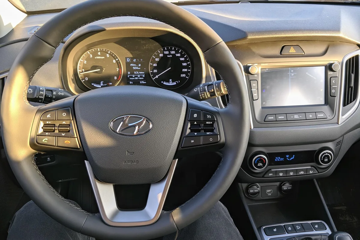 Штатная мультимедиа Hyundai Creta с сенсорным экраном