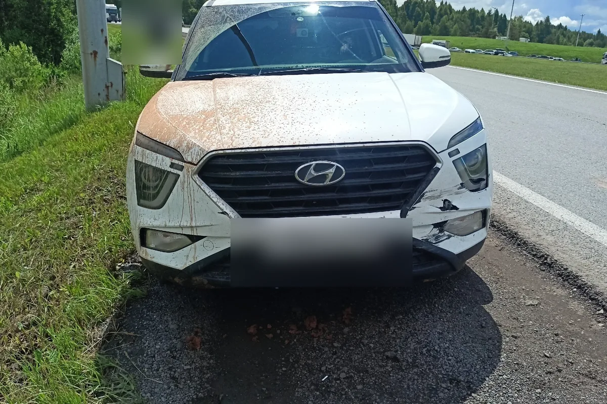 Hyundai Creta 2 после удара: разбиты бампер и фара