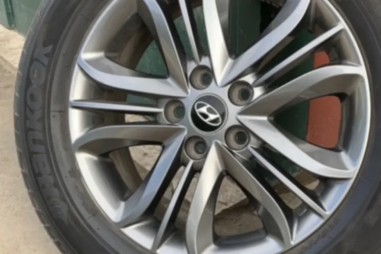 Колесо Hyundai Creta на литом 17-дюймовом диске