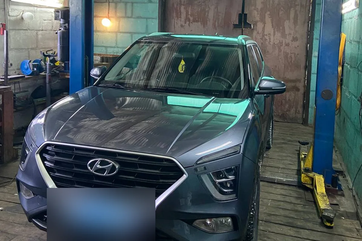 Hyundai Creta 2 в гараже на замене масла