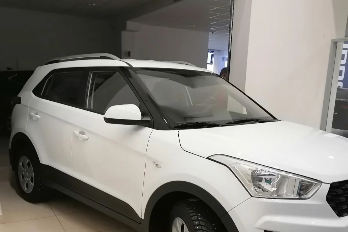 Белая Hyundai Creta 2020 года в рестайлинге