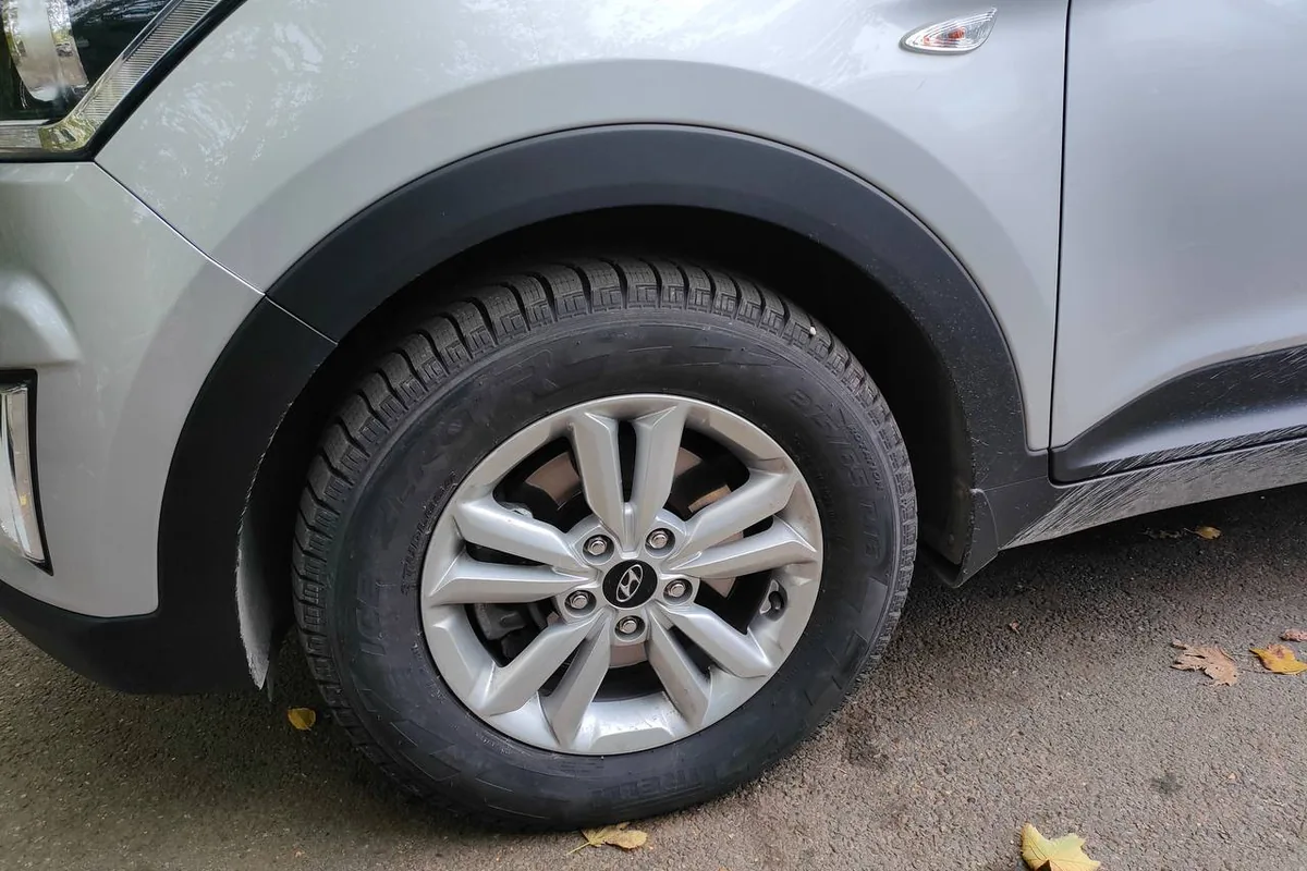 Hyundai Creta на зимней резине 215/65 R16 на штатных дисках