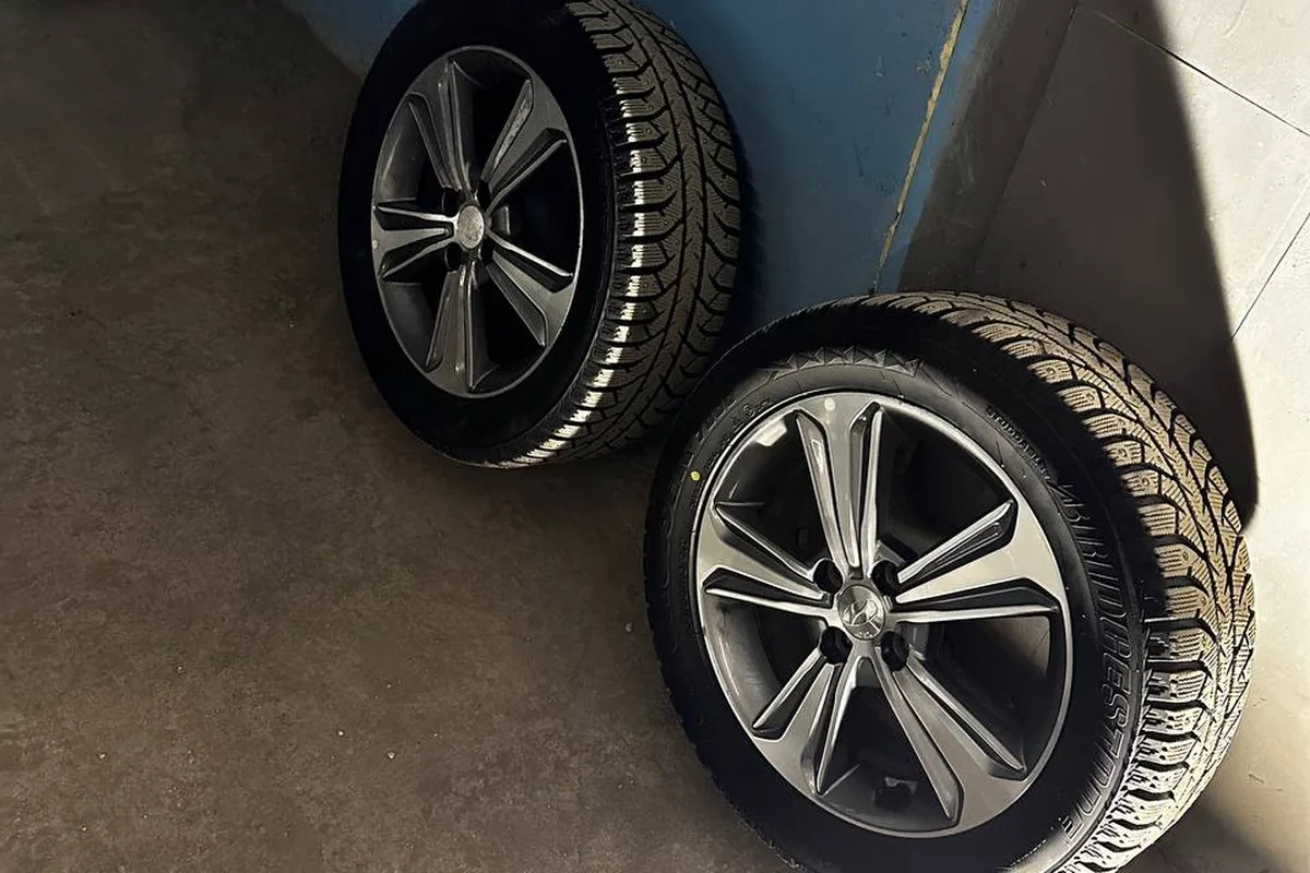 Родные литые диски R16 Hyundai Solaris 2