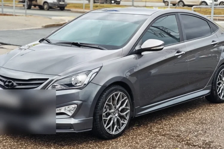 Hyundai Solaris 1 рестайлинг на дисках R17